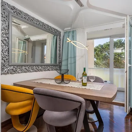 Stunning In With Kitchen Apartment