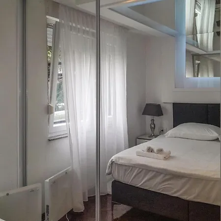 Stunning In With Kitchen Apartment Rijeka